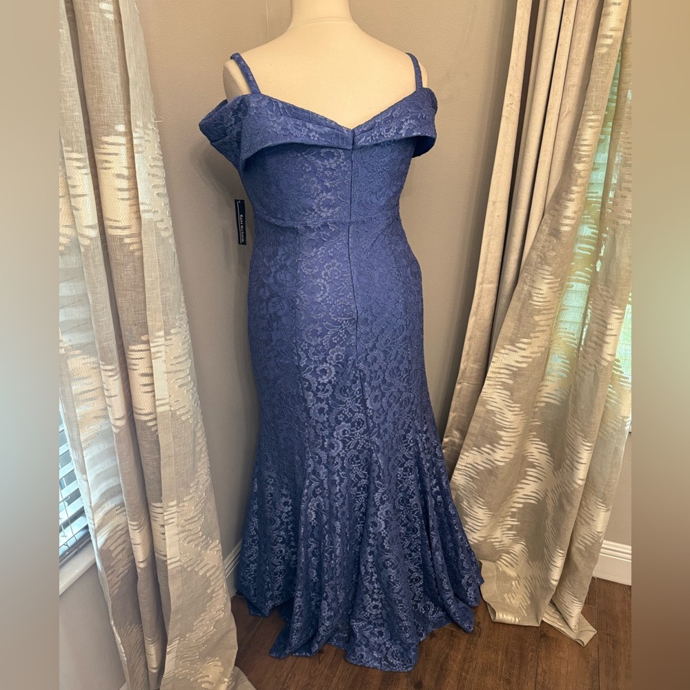 Plus Dress 💙 - Picture 9 of 12